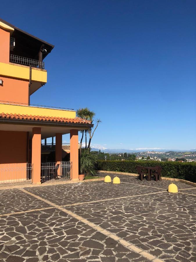 Paradiso Country House Pescara Exterior photo